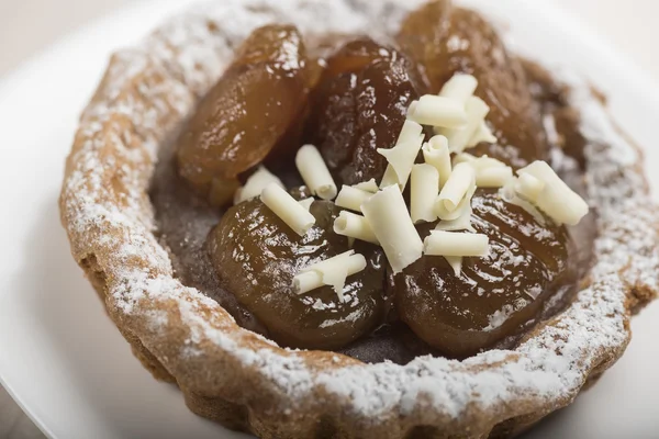 Cake with chestnuts and white chocolate — Stock Photo, Image