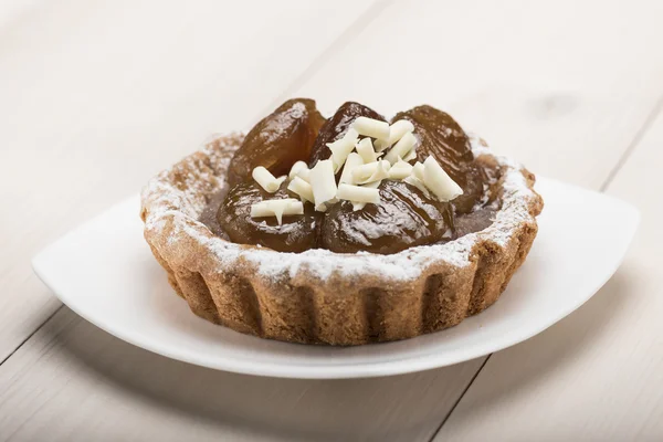 Pastel con castañas y chocolate blanco — Foto de Stock