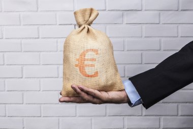 Çuval yandan kırmızı Euro
