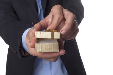 Açılış mücevher kutusu