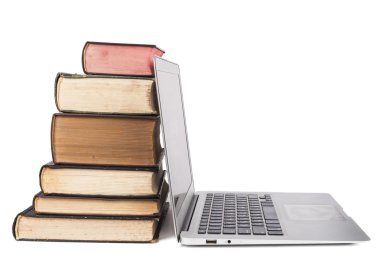 dizüstü bilgisayar ve kitap