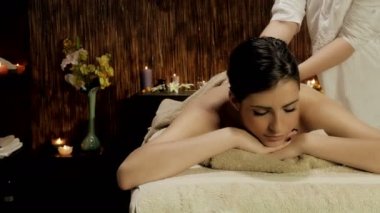 Masaj spa 4 k dönecek olursak kadın Dolly atış