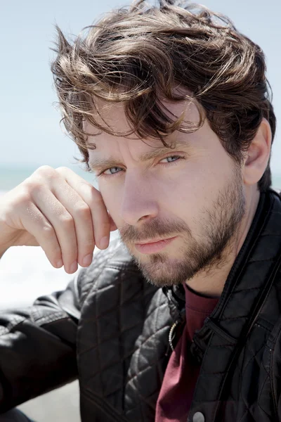 Serious cool handsome man looking camera — Stock Photo, Image