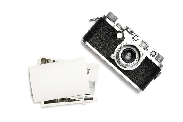 Vinobraní fotoaparát a staré fotografie. Pohled z výše uvedeného. — Stock fotografie