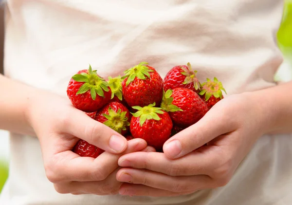 Handful of strawberries — Stock Photo, Image