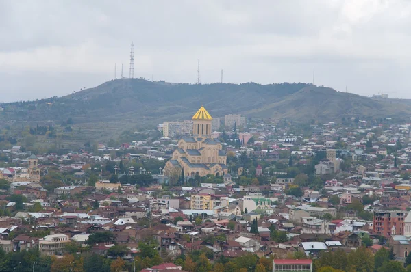 Holy Trinity Cathedral of Tbilisi View of City Landscape in Georgia — Stock Photo, Image