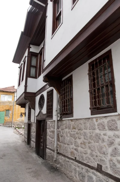 Old street and wooden houses in ankara — Stock Photo, Image