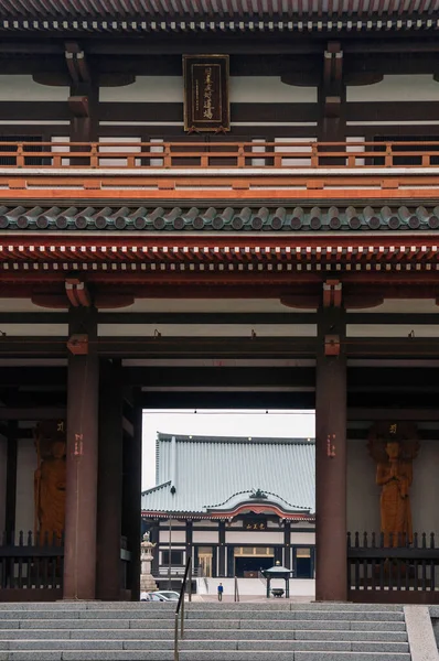 Maj 2013 Nagoya Japan Huvudentrén Med Buddha Statyer Nittaiji Templet — Stockfoto