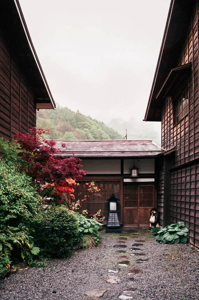 2013年5月29日日本长野 Nagano 位于江户中路中城奈良镇 Narai Juku 的旧木屋 位于东京和京都之间的旧城之间 — 图库照片