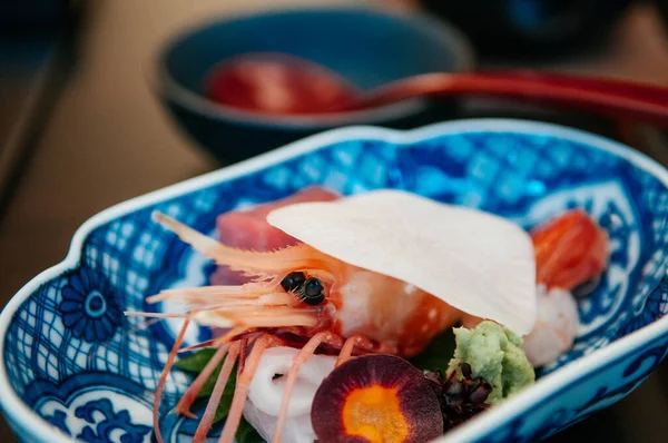 Sashimi Proaspăt Japonez Creveți Cruzi Botan Ebi Pește Wasabi Castron — Fotografie, imagine de stoc