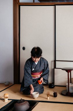 DEC 12, 2012 Chiba, JAPAN - Eski güzel tarihi Daitou salonu veya Narita San Shinsho ji tapınağının şeftali salonu