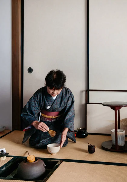 DEC 12, 2012 Chiba, JAPAN - Eski güzel tarihi Daitou salonu veya Narita San Shinsho ji tapınağının şeftali salonu