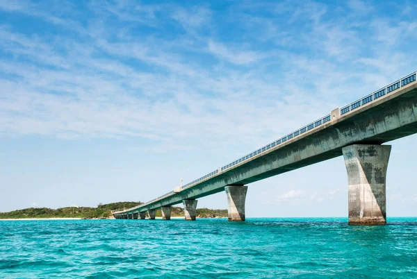 Très Belle Mer Tropicale Eau Turquoise Cristalline Roche Pont Ikema — Photo