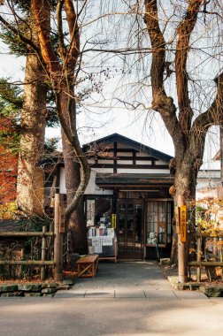 DEC 3, 2018 Kakunodate, Japonya - Kakunodate eski Samuray kasabası ünlü klasik Edo evleri Akita, Tohoku bölgesinde büyük ağaçlı ve büyük bir müze haline geldi