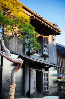 DEC 11, 2012 Katori, Chiba, JAPAN - Eski Japon yangın geçirmez deposu 