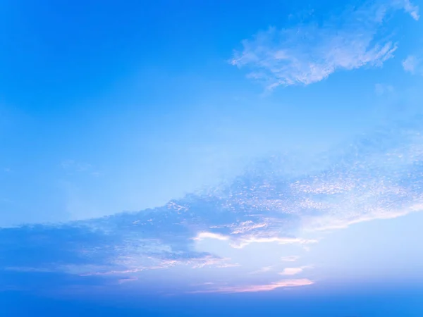 Atardecer Sereno Pacífico Del Tono Azul Cielo Del Amanecer Con — Foto de Stock