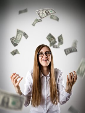 Sevindirici. Kadını da beyaz ve dolar.