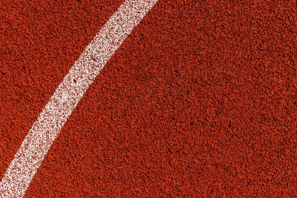 バスケットボールコートライン 白い線で茶色のフィールドゴム地 — ストック写真