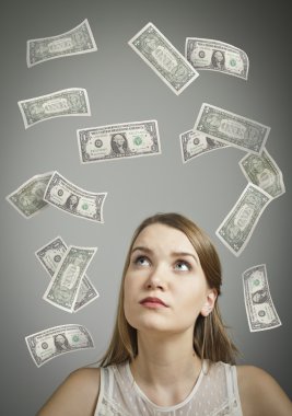 Kız beyaz ve dolar.