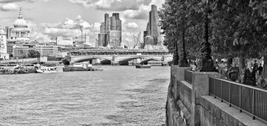 Londra 'da Thames Nehri