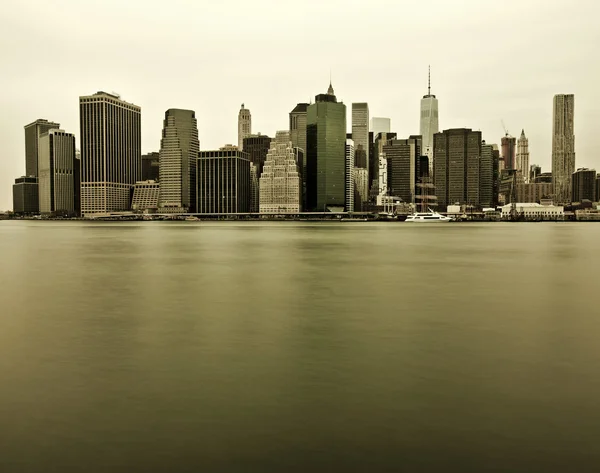 New York alt Manhattan siluetinin — Stok fotoğraf