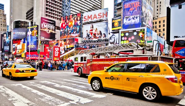 Gula taxibilar — Stockfoto