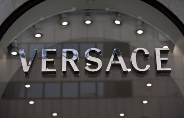 Verscae prestijli mağazası