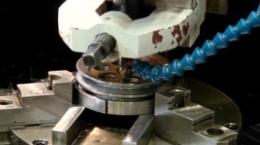 Otomatik cnc değirmen döndürme makinesi