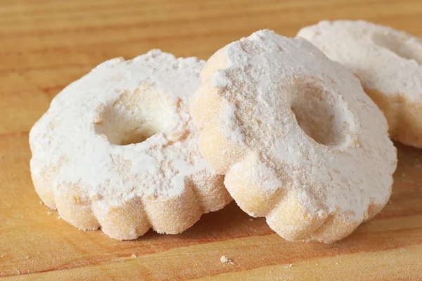 Galletas italianas de Canestrelli cubiertas de azúcar en polvo —  Fotos de Stock