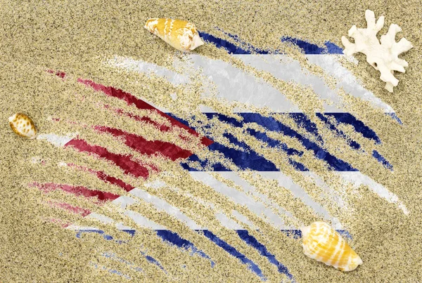 Flag of Cuba under a beach background — Stock Photo, Image