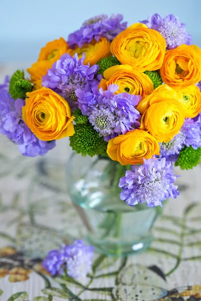 Hermoso ramo de flores — Foto de Stock