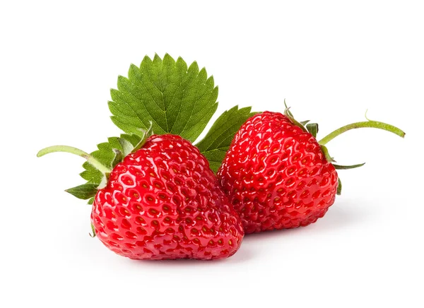 Erdbeeren mit Blättern — Stockfoto