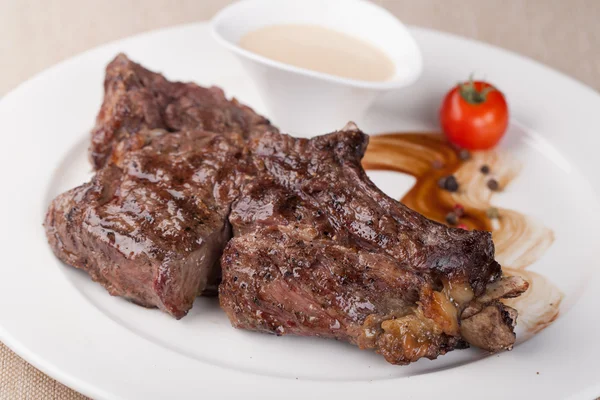 Grilovaný hovězí steak — Stock fotografie