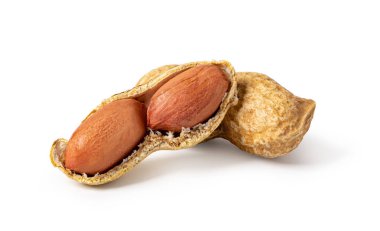 Fıstık beyaz arkaplanda izole edildi