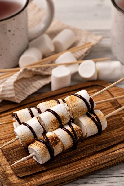 Marshmallow Old Wooden Table — Stock Photo, Image