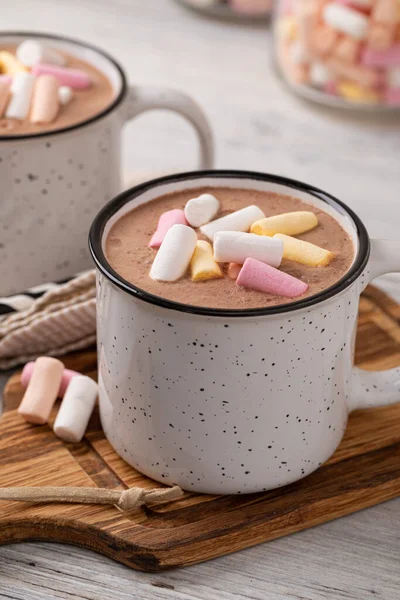 Horká Čokoláda Marshmallow Šálku Dřevěném Pozadí — Stock fotografie