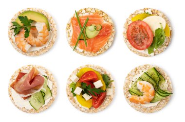 Pirinç keki. beyaz arkaplanda izole