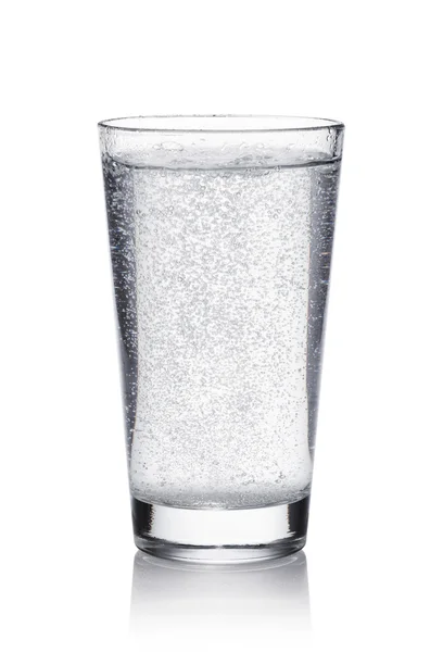Glas mineraalwater — Stockfoto