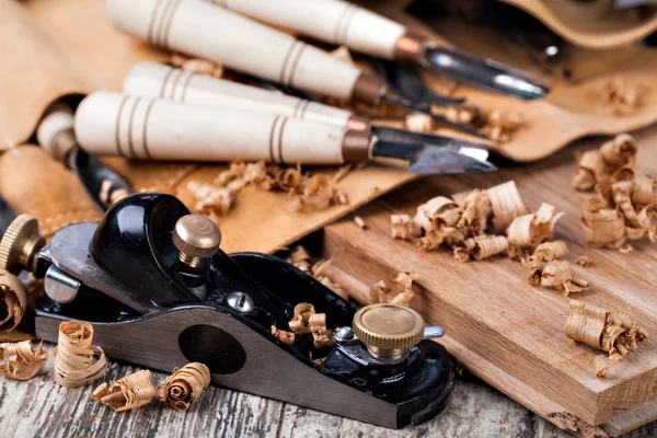 Dřevěné řezbářské nástroje — Stock fotografie
