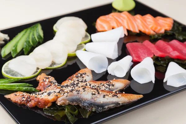 Delizioso sashimi misto — Foto Stock