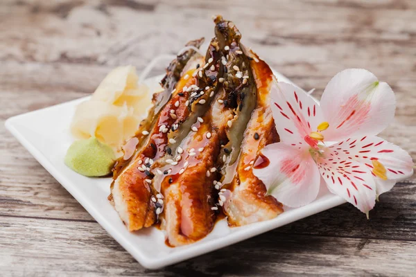 Anguila sashimi ahumada —  Fotos de Stock