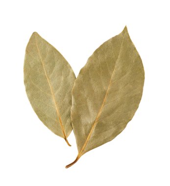 İki kuru körfez, yemek hazırlamak için beyaz bir arkaplanda ayrılır.