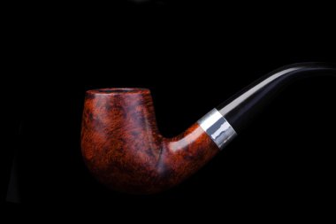 Siyah bir kanalda yasaktır