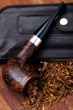 Sigara piposu ve tütün.