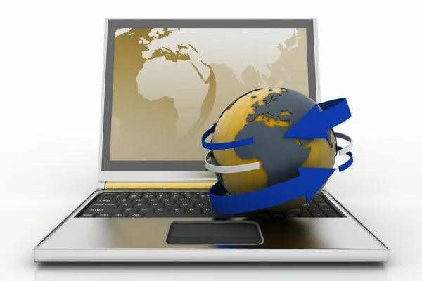 Laptop mit Erde und Pfeil. Internetkonzept — Stockfoto