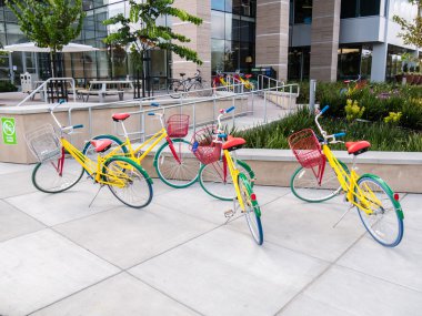 Silikon Vadisi, Abd - 17 Eylül: Eylül'de Google binası
