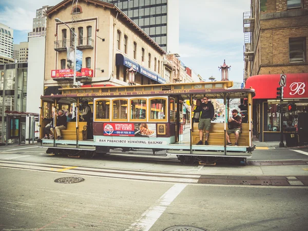 SAN FRANCISCO, EUA - SETEMBRO 15: bondes típicos em 15 de setembro , — Fotografia de Stock