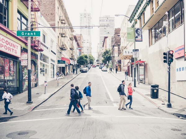 San Francisco, ΗΠΑ - 15 Σεπτεμβρίου: Chinatown δρόμο στις Σεπτεμβρίου — Φωτογραφία Αρχείου