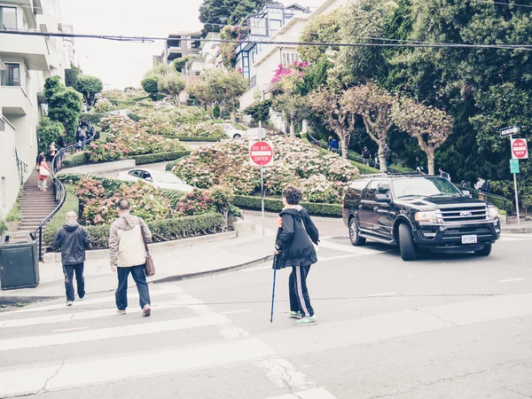 San Francisco, Usa - 16. September: Lombardstraße am 1. September — Stockfoto