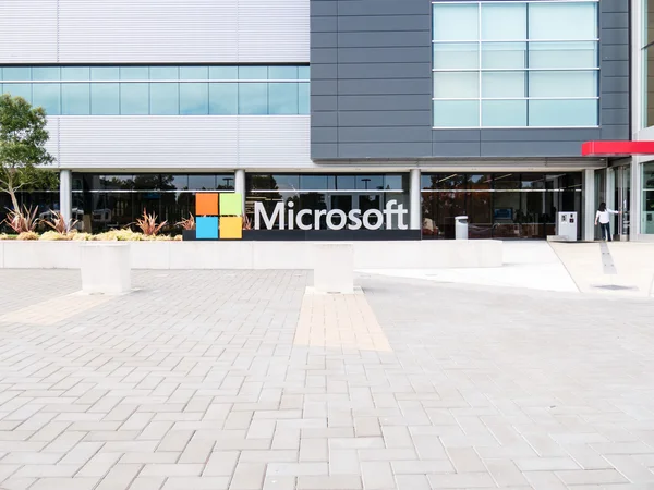 SILICON VALLEY, EUA - SETEMBRO 17: Microsoft building on Septem — Fotografia de Stock